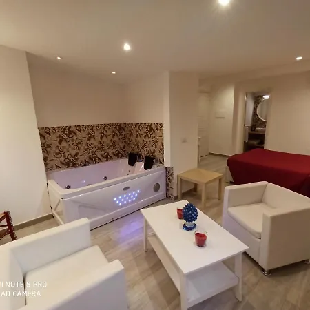 Nocleg ze śniadaniem Triskeles 3*