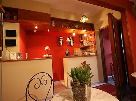 לינה וארוחת בוקר Triskeles